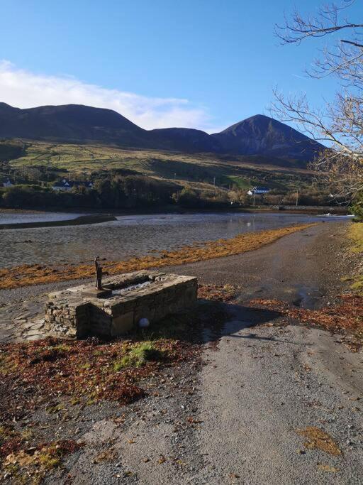 Modern Apartment At Croagh Patrick Westport Exteriör bild